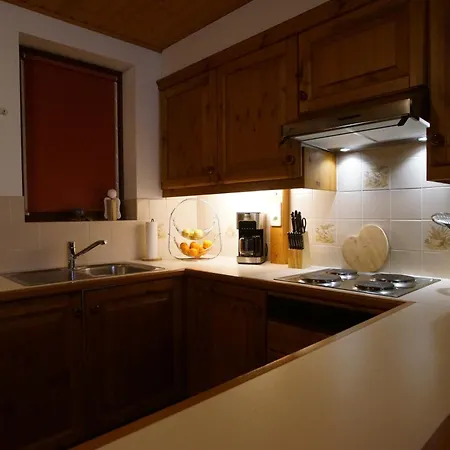 Ferienapartment Candy Auf Der Gerlitzen شقة *